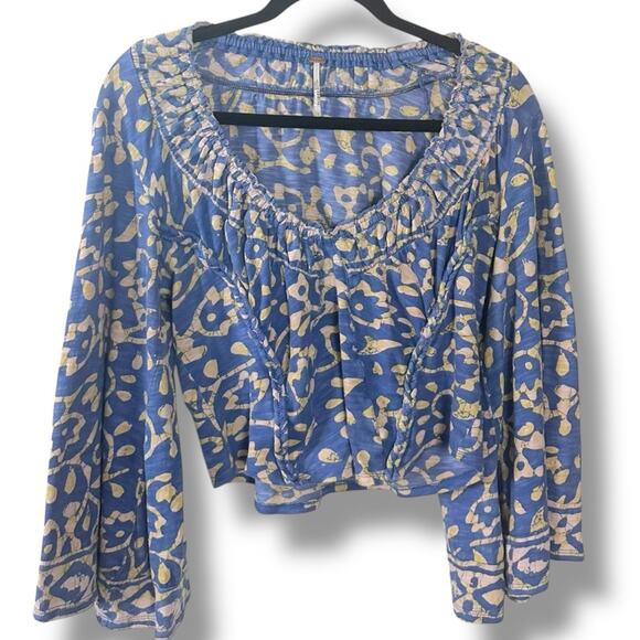 Free People Retro 70s Bohemian On The Block Top in Blue Large V Neck Bell Sleeve - Picture 10 of 16